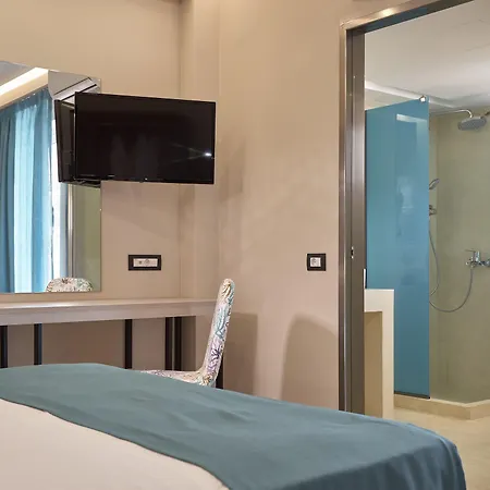 Koukounaria Hotel&suites