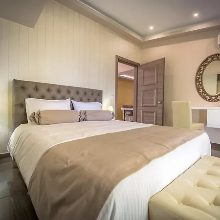 Hotel Koukounaria Hotel&suites 4*