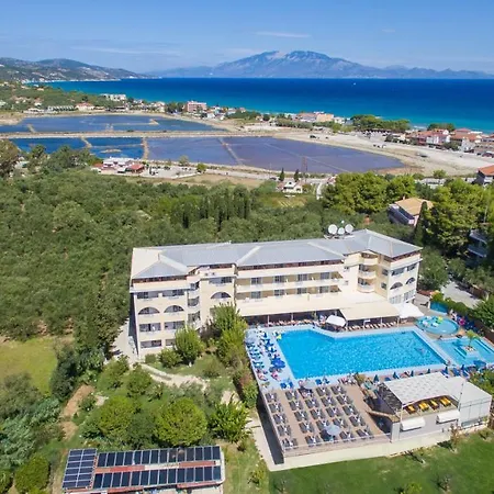Hotel Koukounaria & 4*
